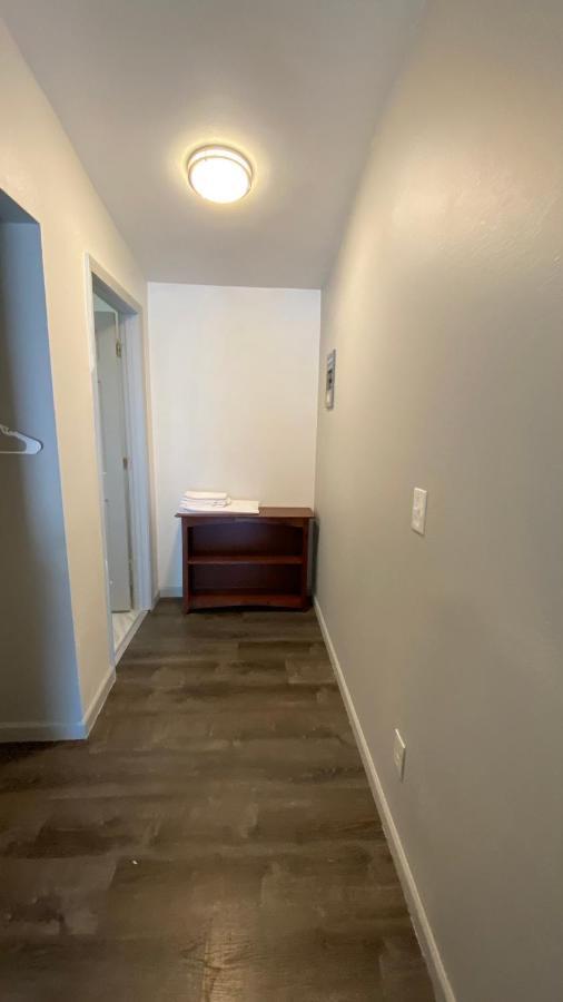 Golden Kent Motel 외부 사진